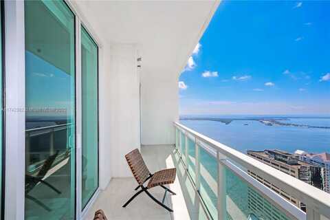 950 Brickell Bay Dr, Miami, FL 33131