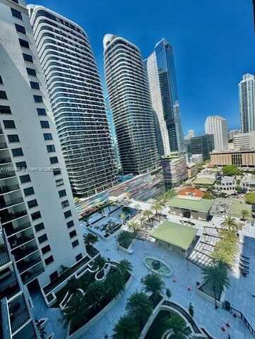 999 SW 1st Ave, Miami, FL 33130