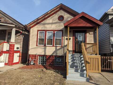 2164 S 14th St, Milwaukee, WI 53215