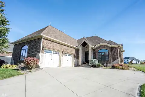 16422 Grand Cypress Drive, Noblesville, IN 46060