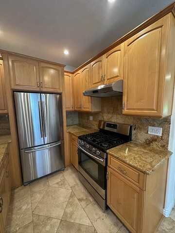 Burbank BLVD, SHERMAN OAKS, CA 91411
