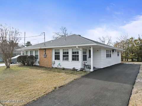 16 Newport Place, Toms River, NJ 08753