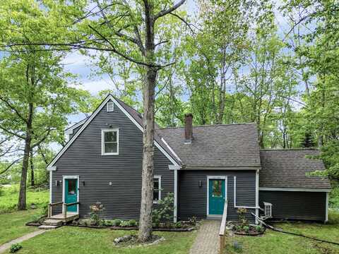 8 Beech Hill Road, Blue Hill, ME 04614