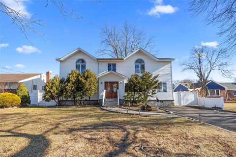 600 Plainview Road, Plainview, NY 11803