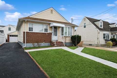 140 Sheridan Boulevard, Mineola, NY 11501