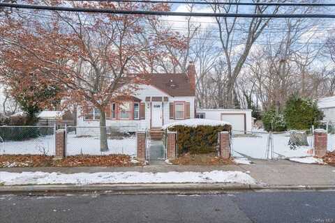 53 E Greenwich Avenue, Roosevelt, NY 11575