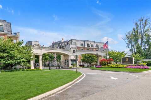 6000 Royal Court, North Hills, NY 11040