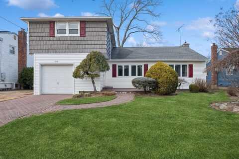 1700 Saint Marks Avenue, Merrick, NY 11566