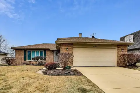 8596 Clifford Drive, Darien, IL 60561