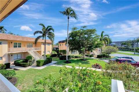 657 Palm View, NAPLES, FL 34110