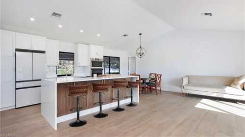 127 Coral Vine, NAPLES, FL 34110
