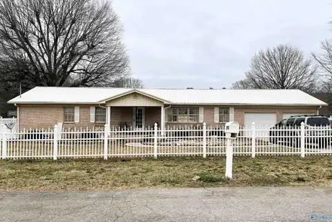 2700 Reeves Street, Hokes Bluff, AL 35903