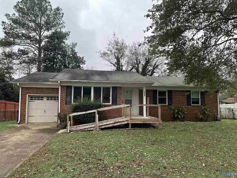 4007 Gunnison Lane, Huntsville, AL 35810