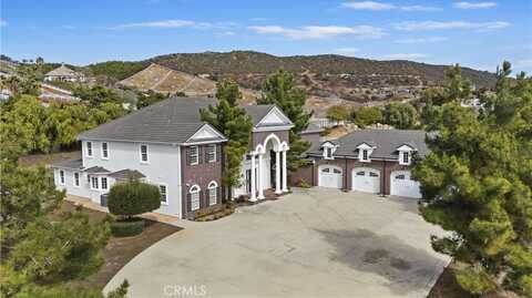 38433 Via Huerta, Murrieta, CA 92562