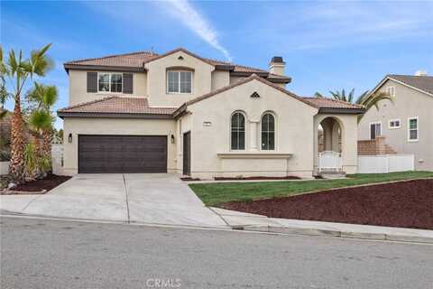 51 Volta Del Tintori Street, Lake Elsinore, CA 92532