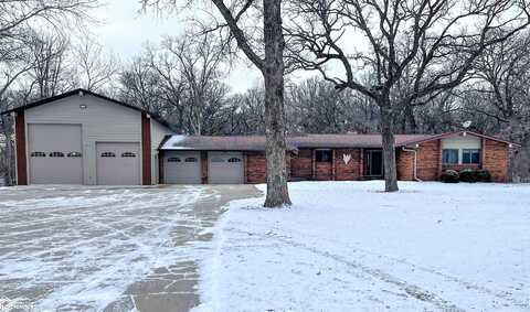 500 Royale Oaks Drive, Algona, IA 50511