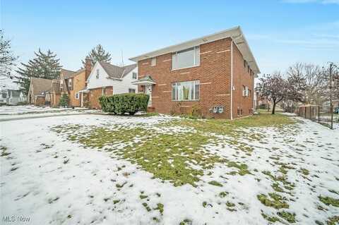 7877 Wainstead Drive, Parma, OH 44129