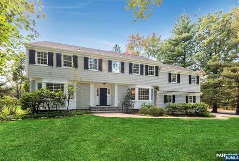 1 Stratford Court, Demarest, NJ 07627