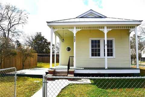 527 W 25TH Avenue, Covington, LA 70433