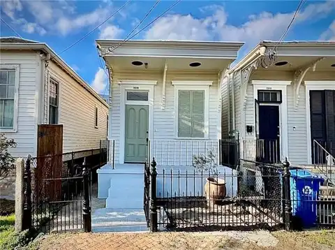 2525 ROUSSEAU Street, New Orleans, LA 70130