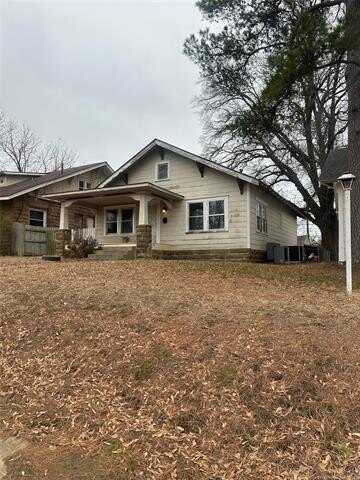 414 E 12th Street, Okmulgee, OK 74447