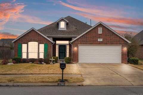 12515 S Cedar Place, Jenks, OK 74037