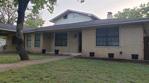 703 San Jacinto Street, Mineral Wells, TX 76067