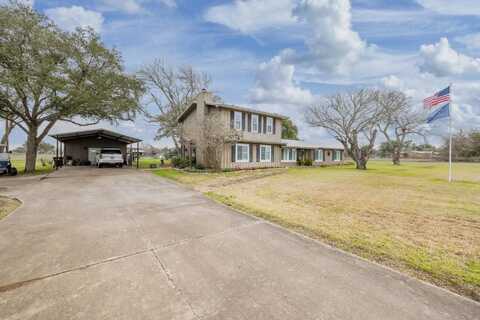 284 Crestview Rd, Yorktown, TX 78164