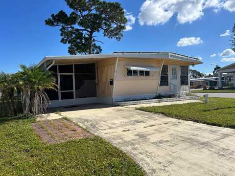 7001 142nd Avenue N, Largo, FL 33771