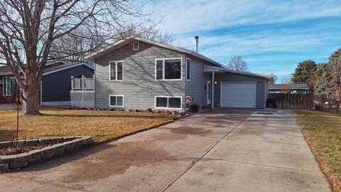 900 E 8th Street, Chadron, NE 69337