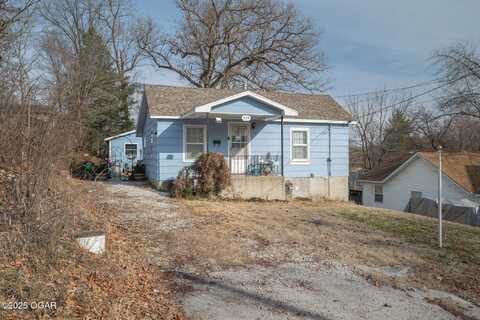 520 Joplin Street, Neosho, MO 64850