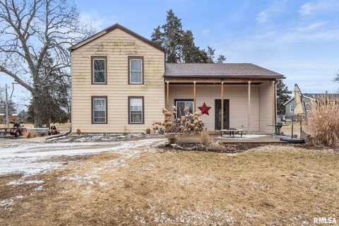 705 JONES Street, Le Claire, IA 52753