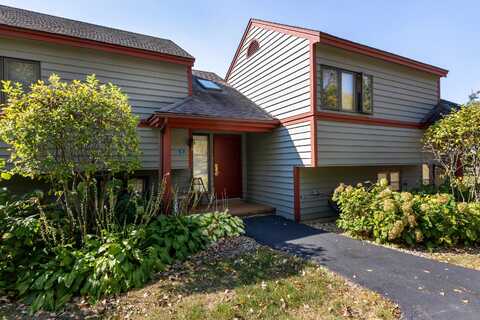 22 Spring Creek, GALENA, IL 61036
