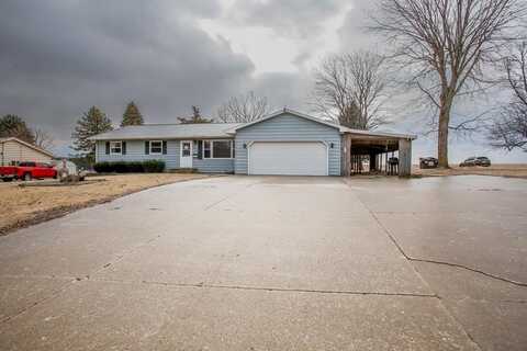 241 E South, DAKOTA, IL 61018