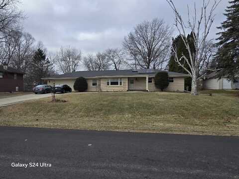 1951 Valencia, ROCKFORD, IL 61108