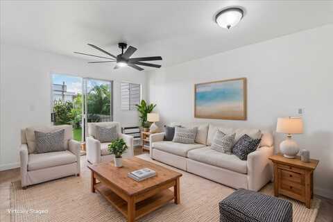 55 Waiaka Ln, Wailuku, HI 96793