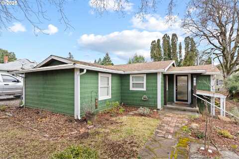 220 SE 157TH AVE, Portland, OR 97233