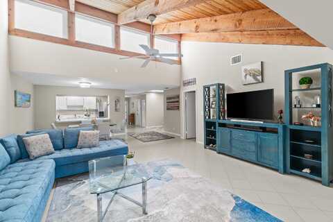 11087 Oakdale Road, Boynton Beach, FL 33437