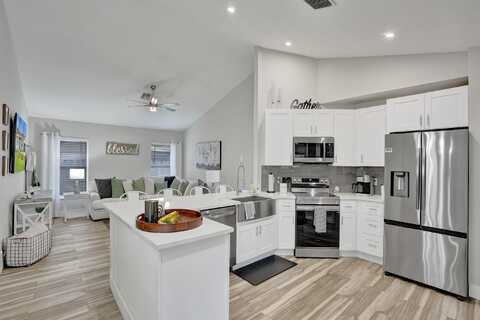 3726 Woods Walk Boulevard, Lake Worth, FL 33467