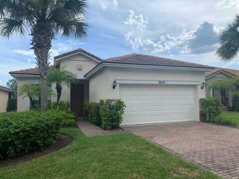 9654 SW Flowermound Circle, Port Saint Lucie, FL 34987