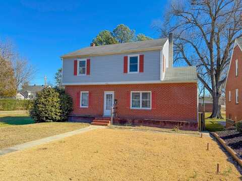 203 College Avenue, Blackstone, VA 23824