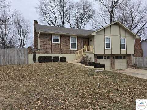 1705 E Strawberry, Clinton, MO 64735