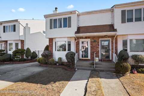 22 Lyle Court, Staten Island, NY 10306