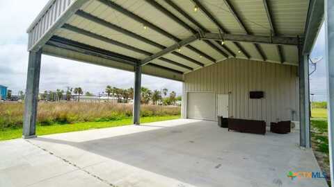 1206 W Commerce Street, Port o Connor, TX 77982