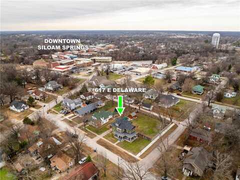 617 E Delaware ST, Siloam Springs, AR 72761