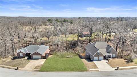 S Breckenridge ST, Rogers, AR 72756