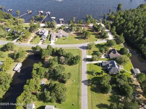 164 Bull Bay Drive, Harrells, NC 28444