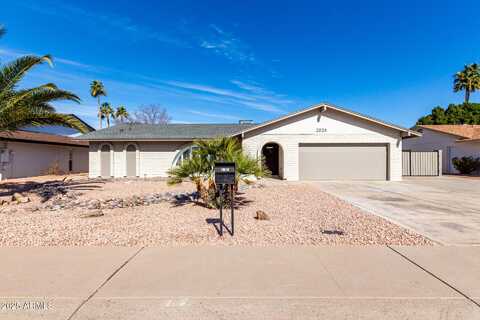 2024 E GEMINI Drive, Tempe, AZ 85283