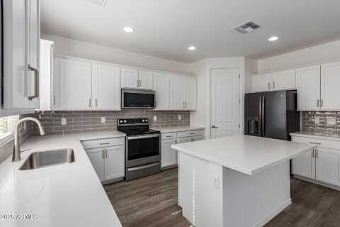 9303 E STATIC Avenue, Mesa, AZ 85212