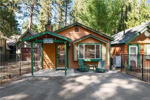 42534 La Cerena Avenue, Big Bear Lake, CA 92315